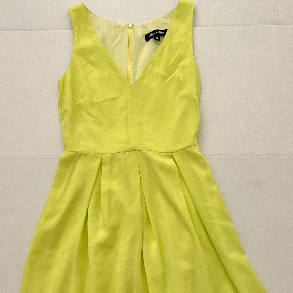 Alex & Alex Size 0 Yellow Green Dress $150 Retail